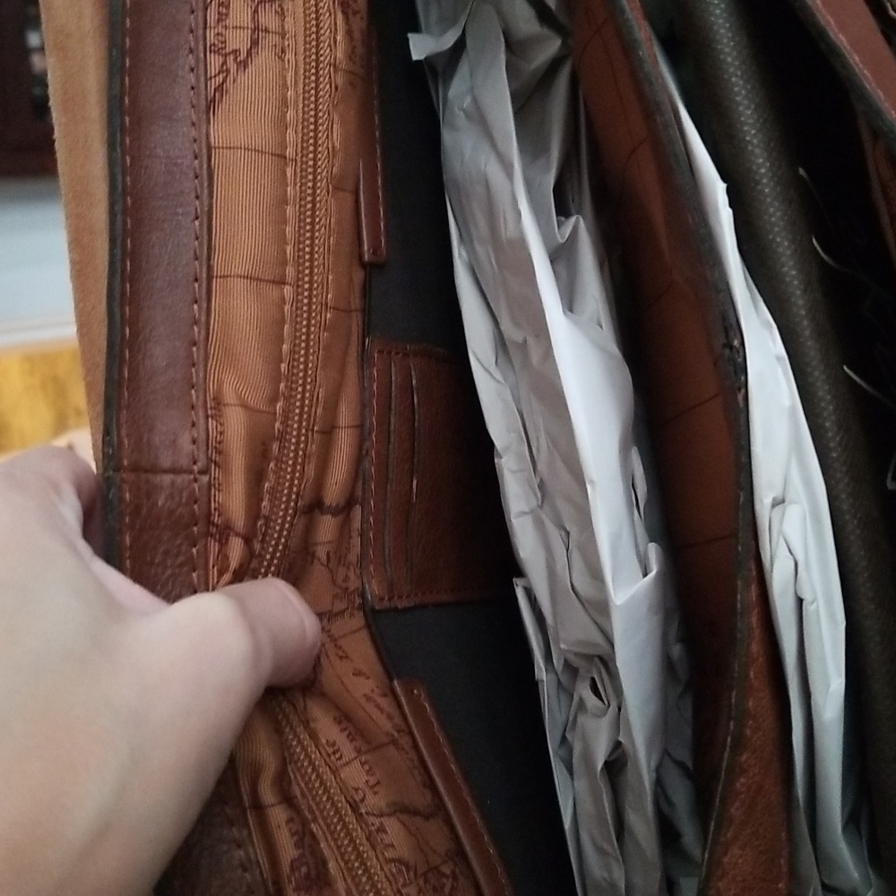 Nash Italian Leather Professor Briefcase Messenger Bag - Tuscan Brown Leather - Picture 7 of 10
